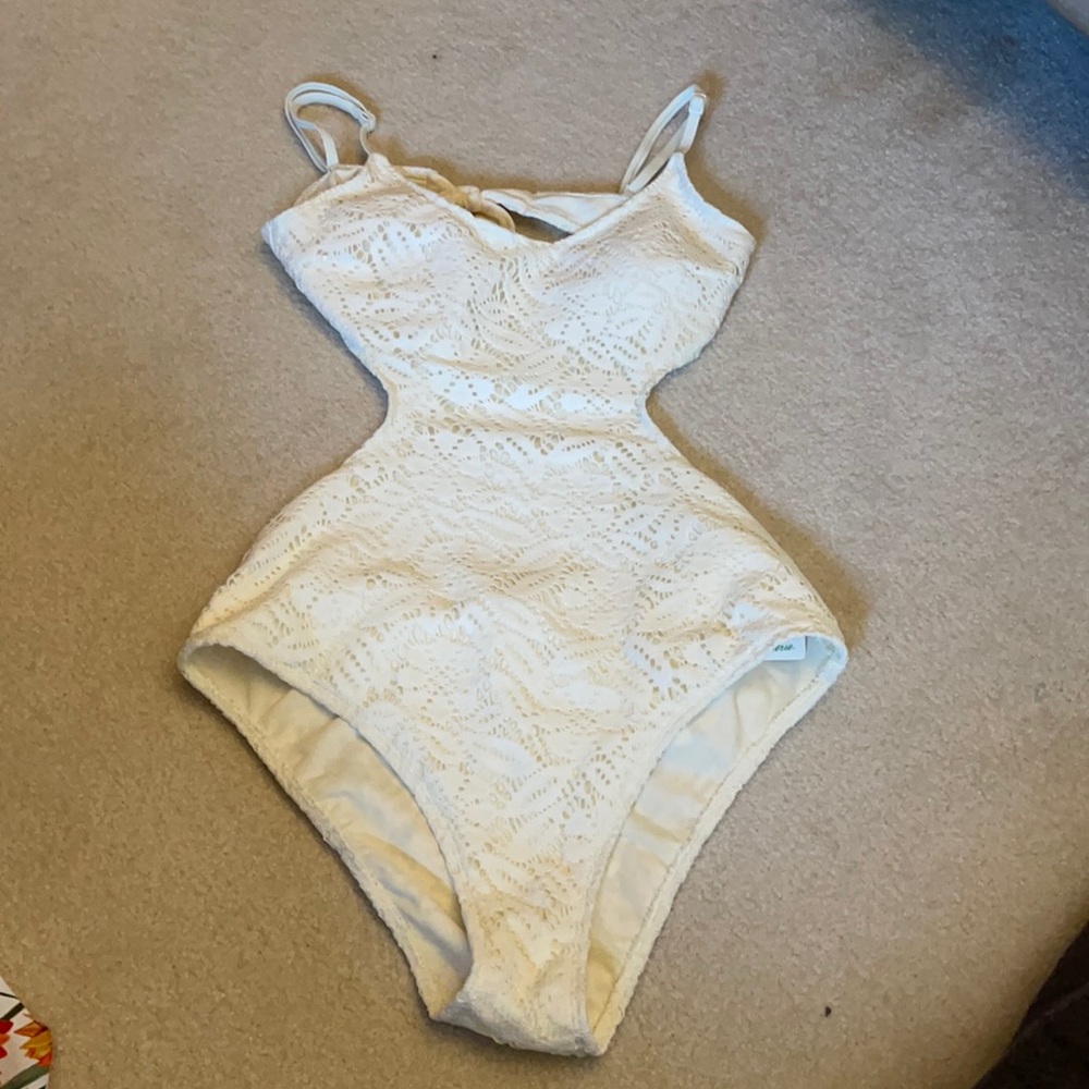 One piece bikini